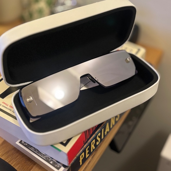 Alaia Accessories - Alaïa Narrow Mask Sunglasses | Silver